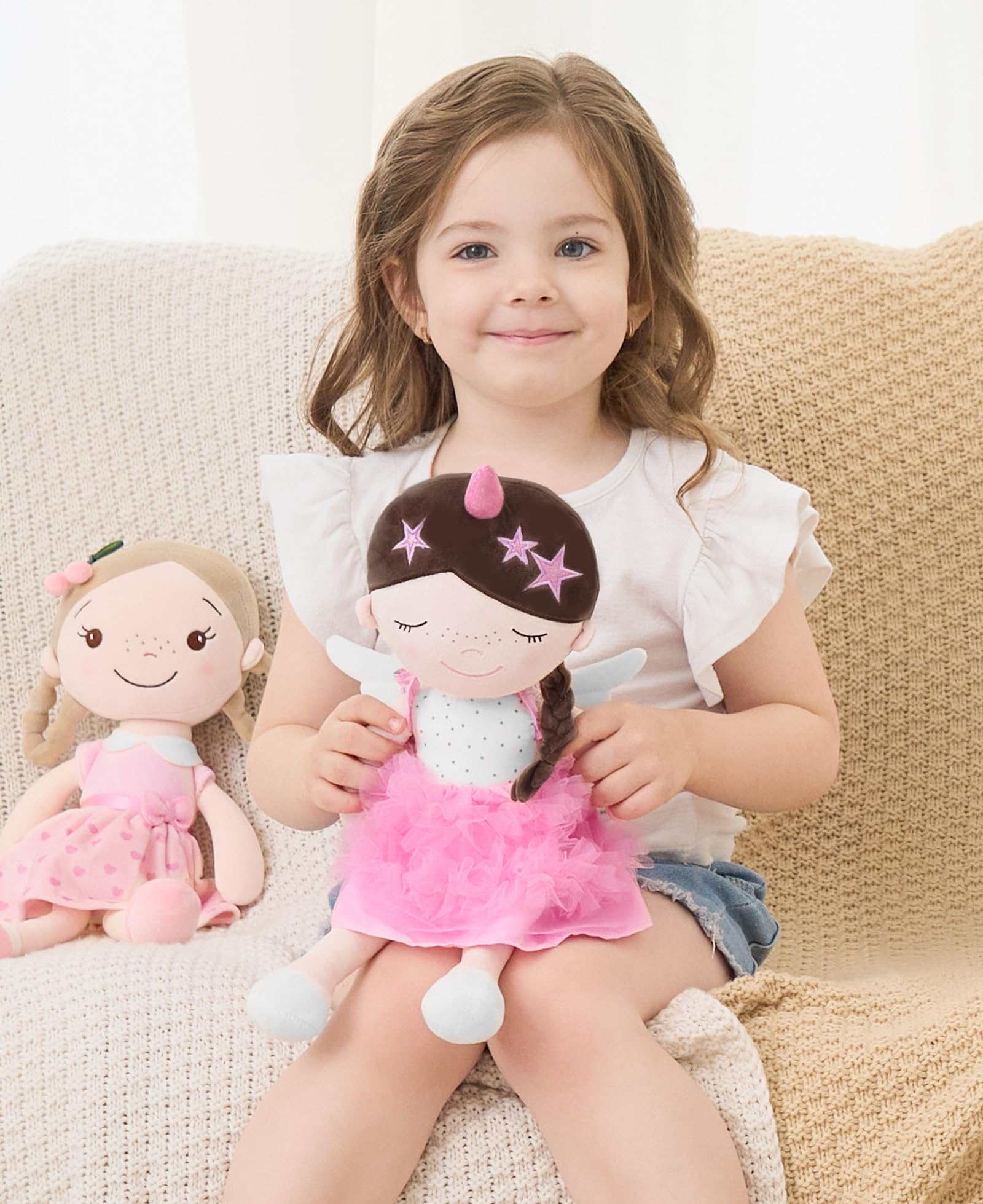 GAGAKU Star Princess machine-washable fabric, simple cleanup after playtime.