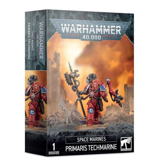 Games Workshop Space Marine Primaris Techmarine wielding Omnissian power-axe for field repairs.