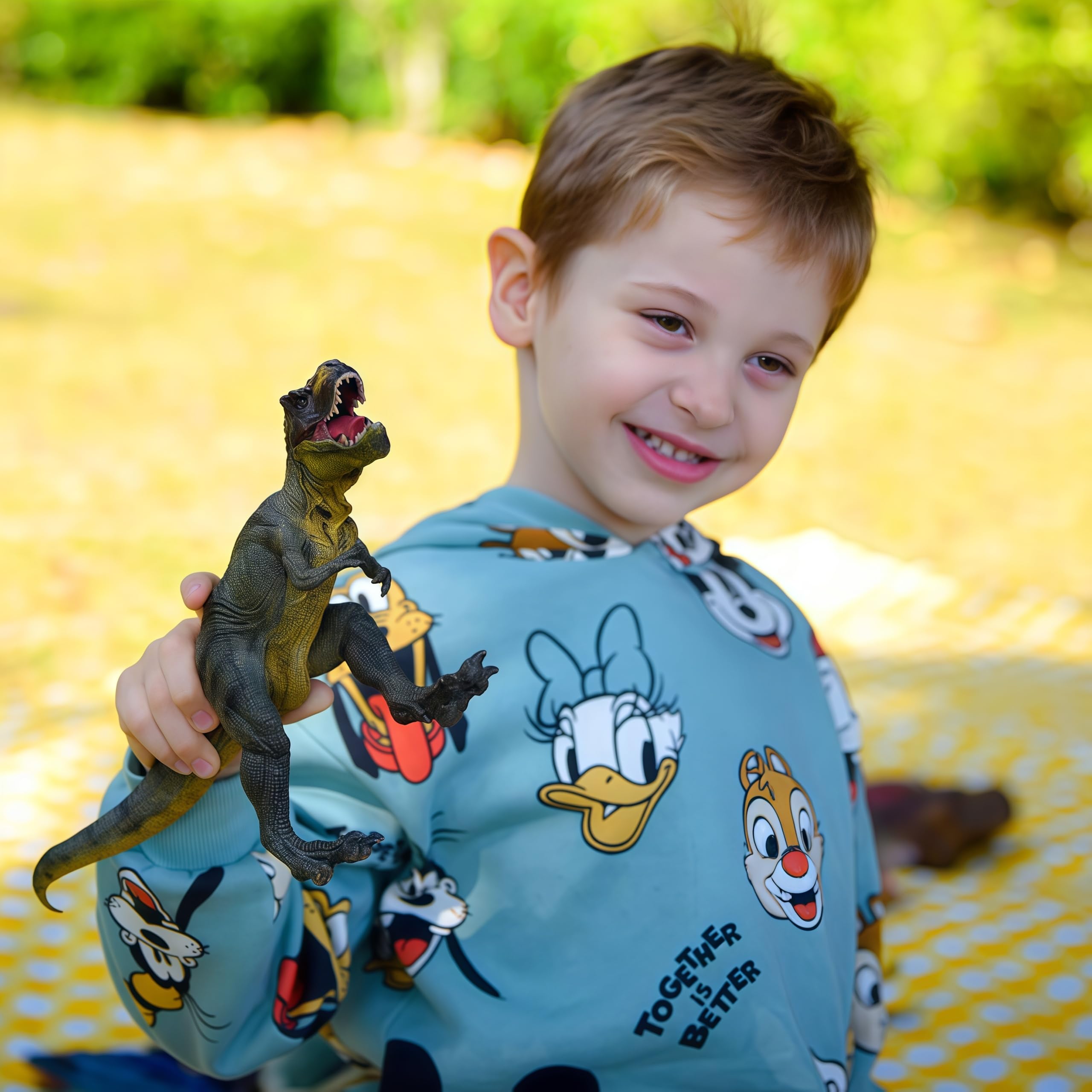 Gemini&Genius dinosaur party supplies simplify themed gatherings with style.