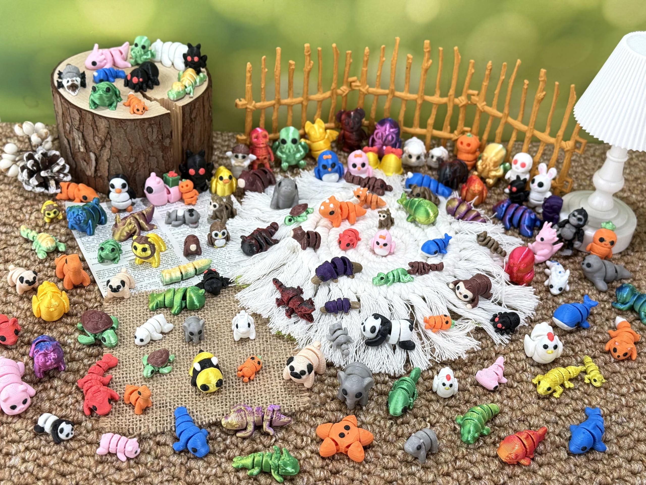 Generic glittery mini animals with color variations for relaxing, playful desk moments.