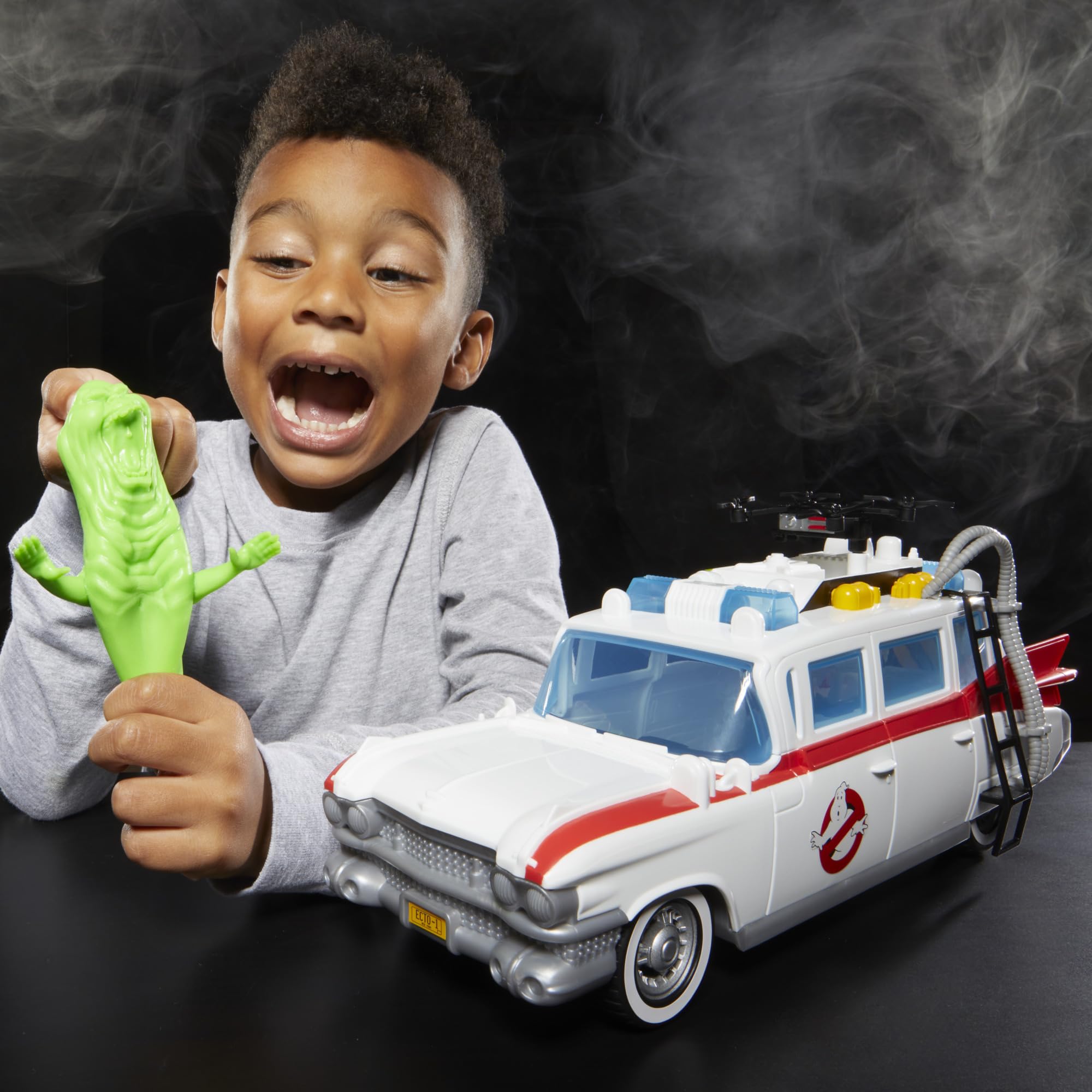 Wheels roll smoothly for authentic driving during chase scenes