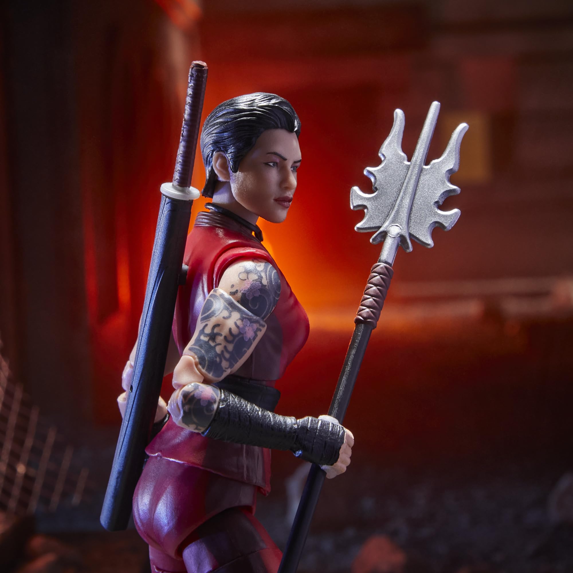 Kim Jinx Arashikage blindfold accessory for training scene recreation.