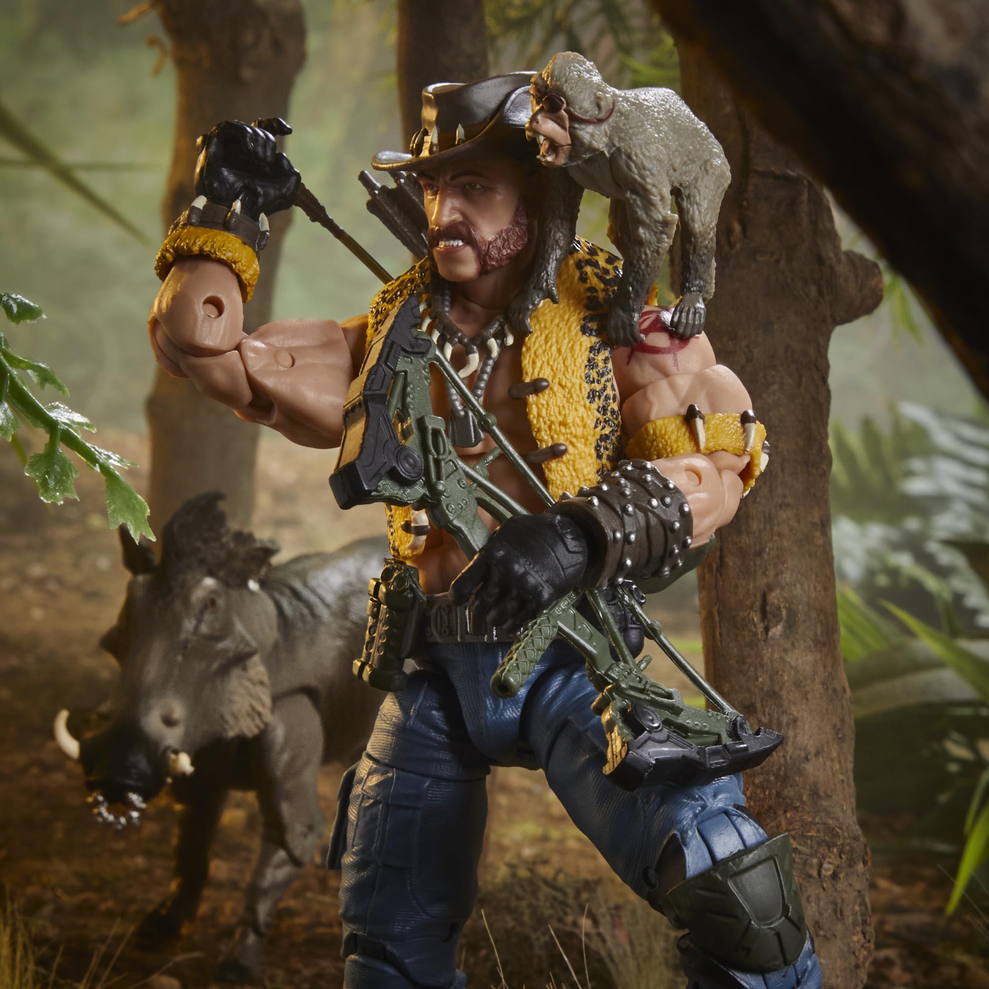 Knives and tools add rugged equipment options for dramatic poses.