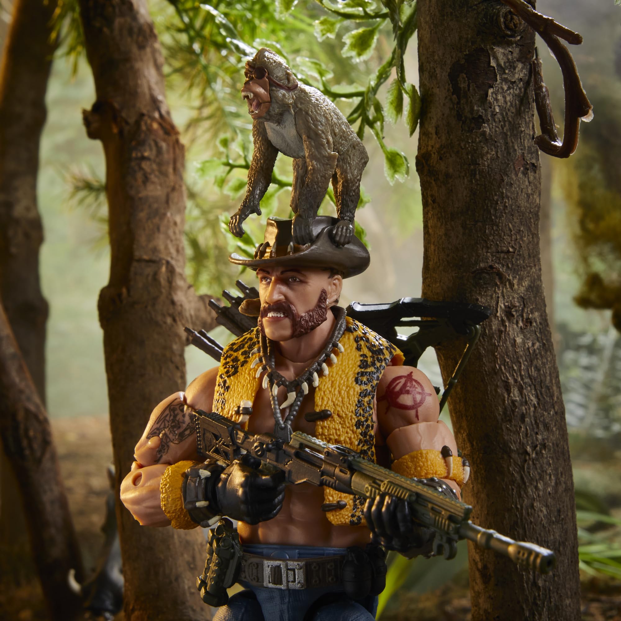 Additional weapon accessory expands pose and play possibilities.