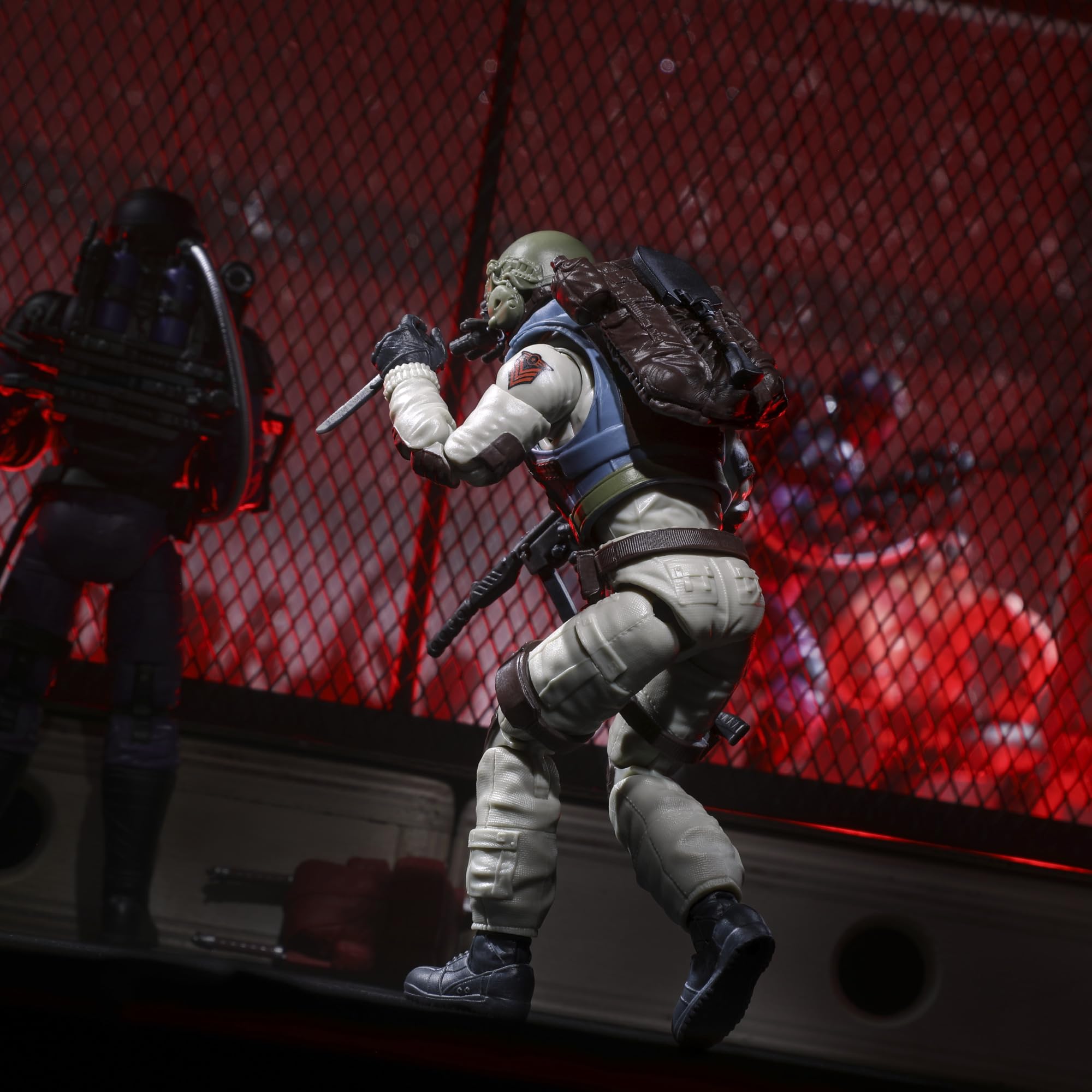 Knife and weapons add versatile display possibilities
