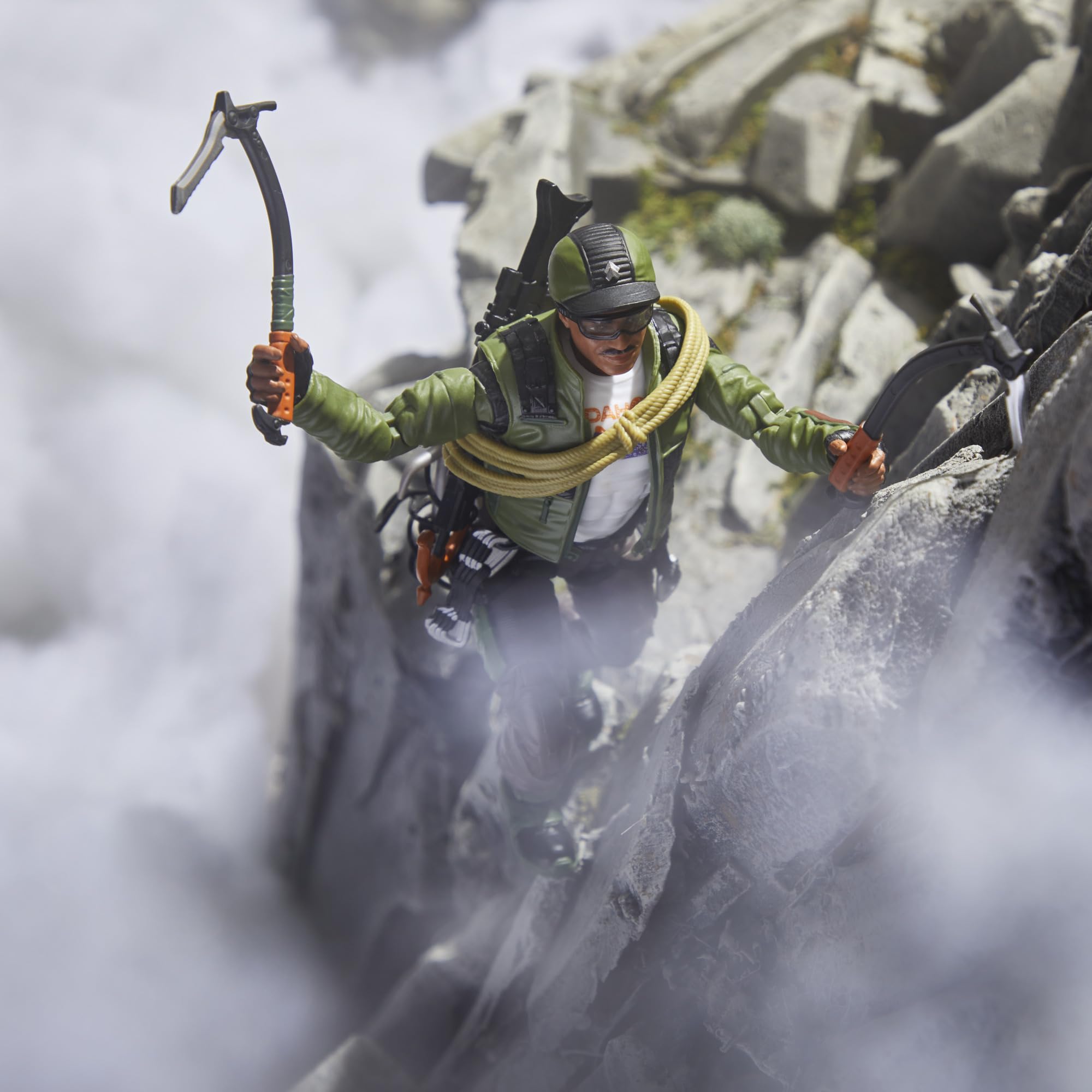 G.I. Joe Alpine Pine 6-inch figure offers poseable articulation