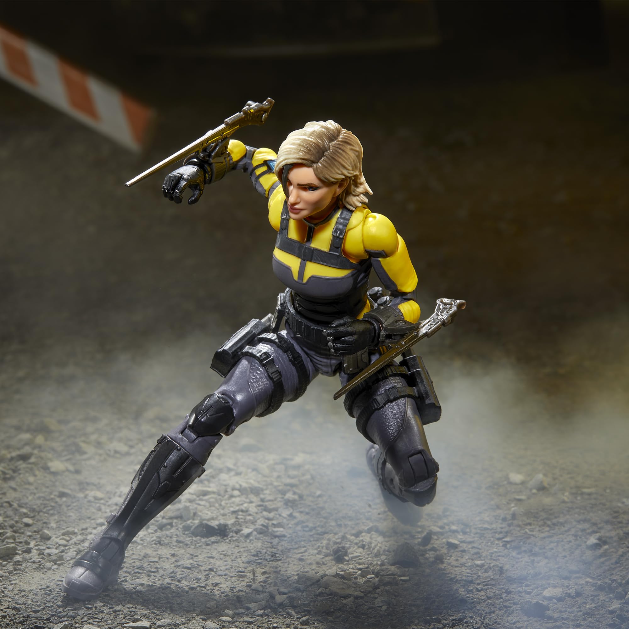 G.I. Joe Helix machete accessory featured for ready-to-scenarios