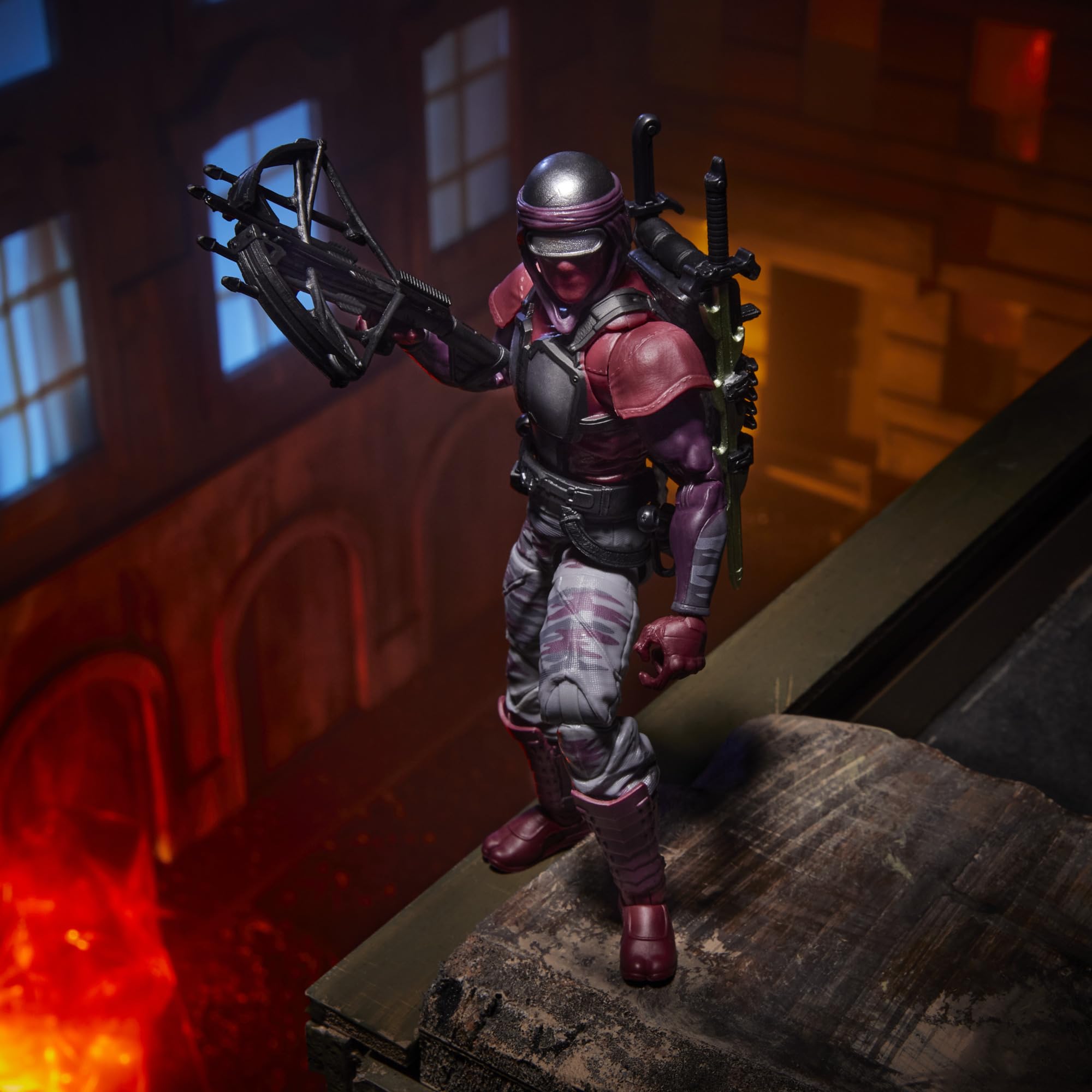 G.I. Joe Night-Creeper dual swords ideal for dramatic action dioramas