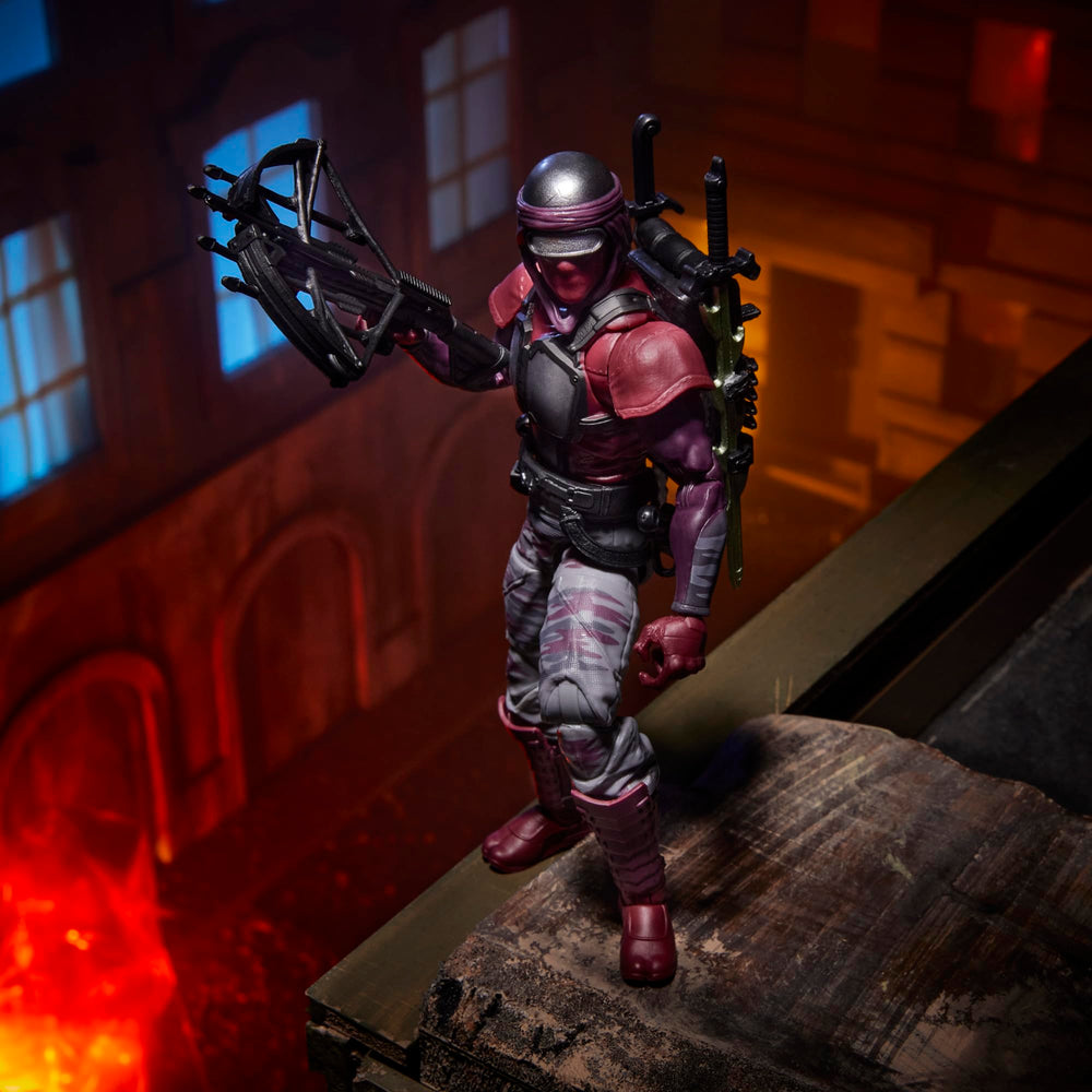 G.I. Joe Night-Creeper dual swords ideal for dramatic action dioramas