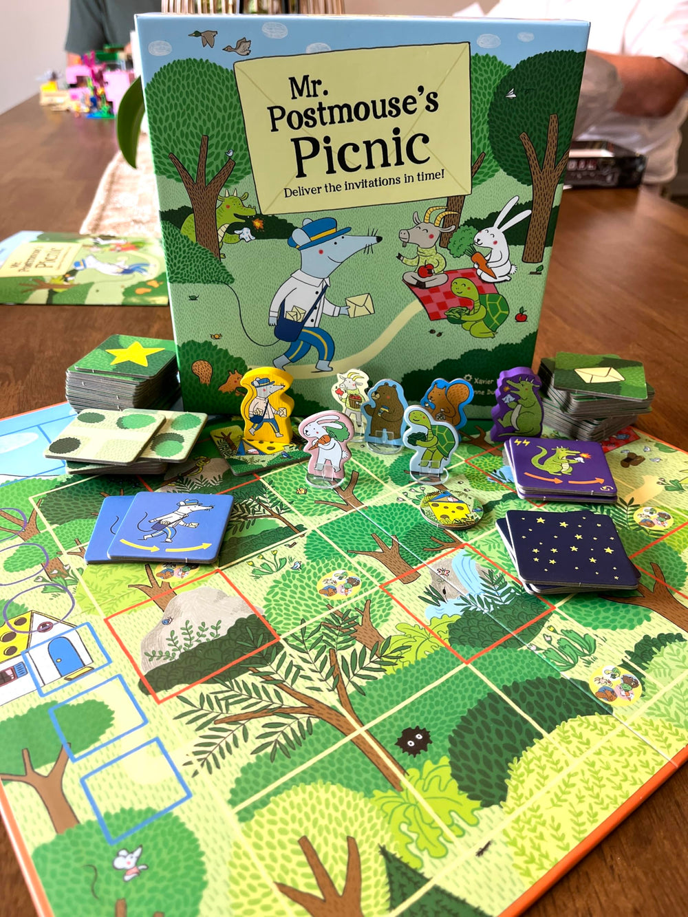 GIGAMIC Mr. Postmouse’s Picnic tokens reward progress and exploration.