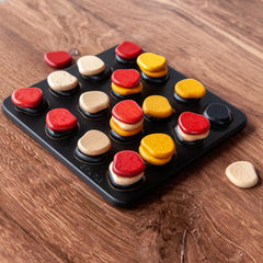 GIGAMIC Qawale Mini family game night ready for shared fun.