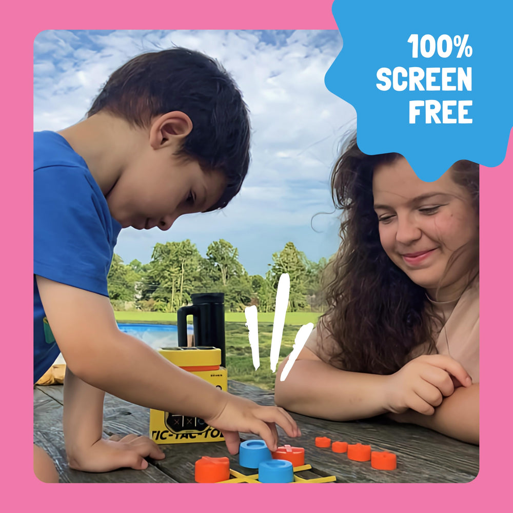 GiiKER Tic Tac Toe Bolt pink family-friendly gift idea.