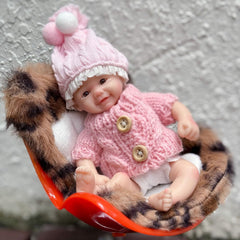 Gileutay roleplay scene illustrating imaginative play possibilities with the doll.
