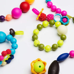 GILI Pop Beads colorful pieces spread to spark creativity