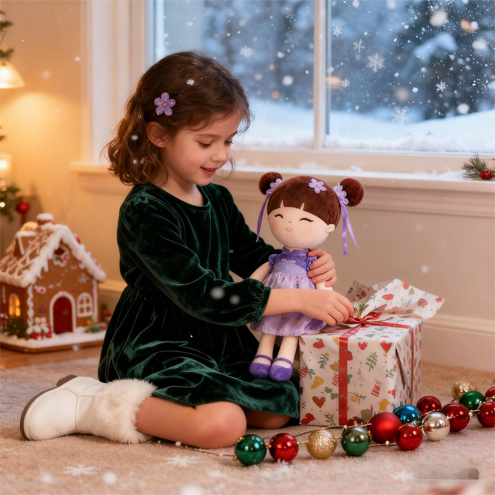 Gloveleya keepsake gift becomes cherished childhood memory.