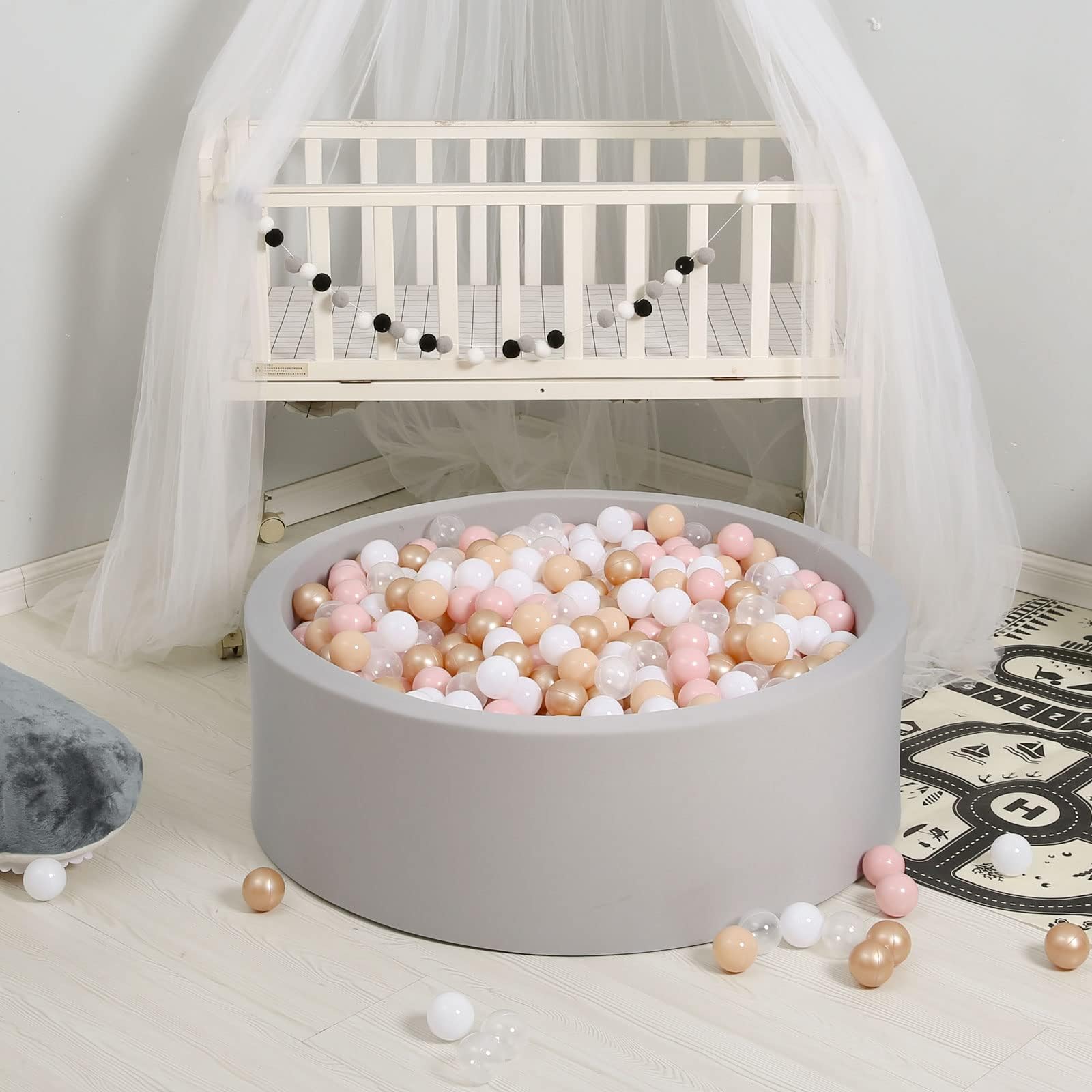 GOGOSO ball pits balls ideal for indoor and outdoor play areas.