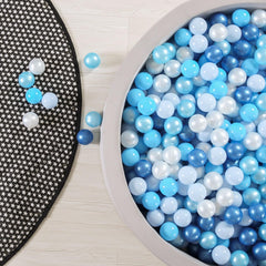 Crush-proof design withstands rough handling by energetic kids