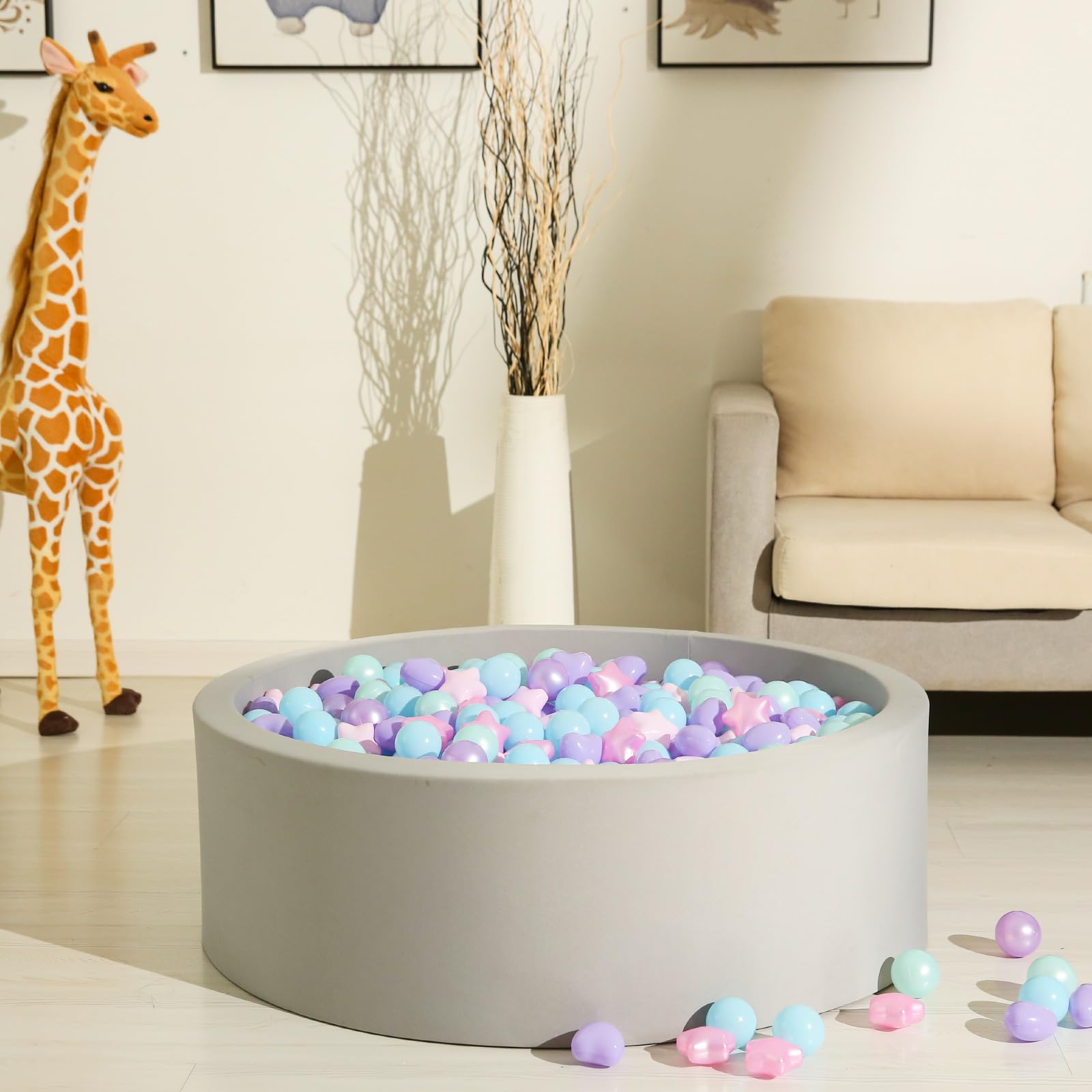 GOGOSO colorful pit balls fill kiddie pools and playrooms.