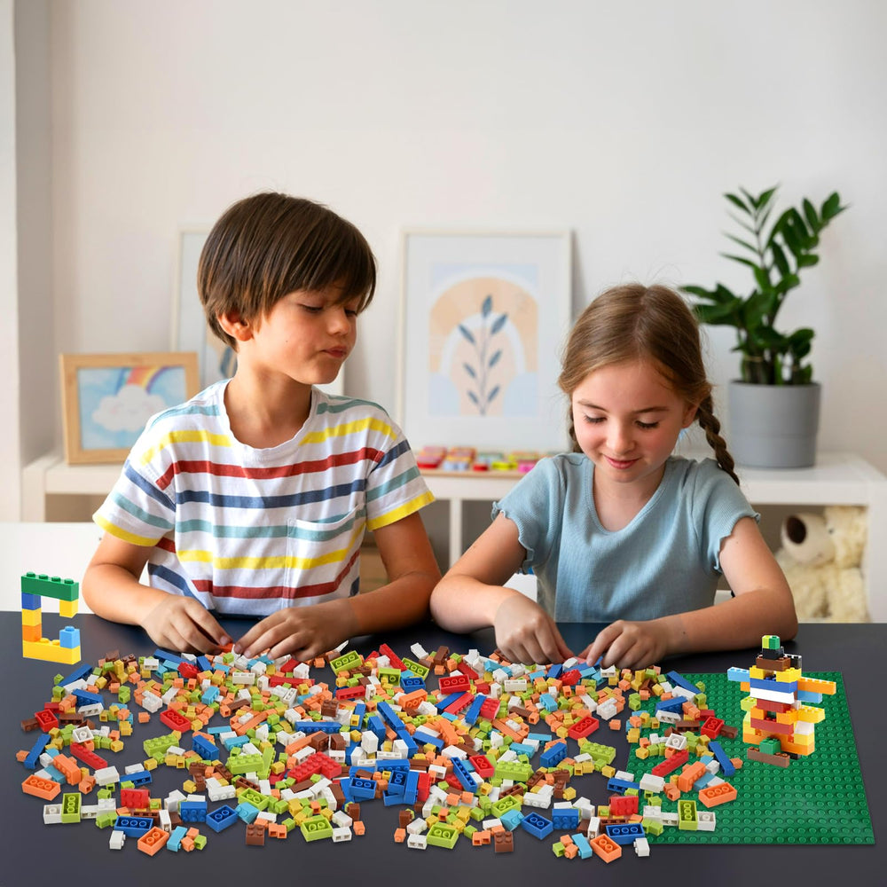 Goldge brick separator tool helps easy disassembly during play