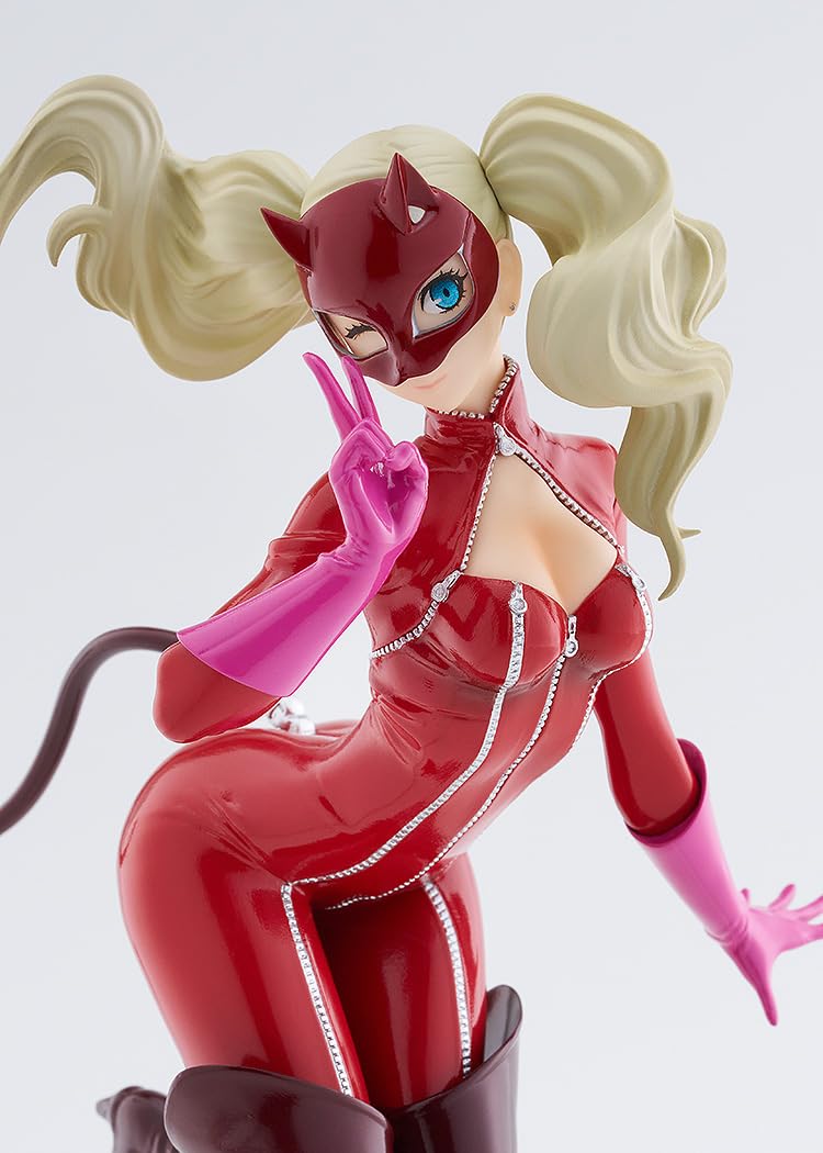 Good Smile Panther POP UP PARADE PVC figure angle shot emphasizing pose options.