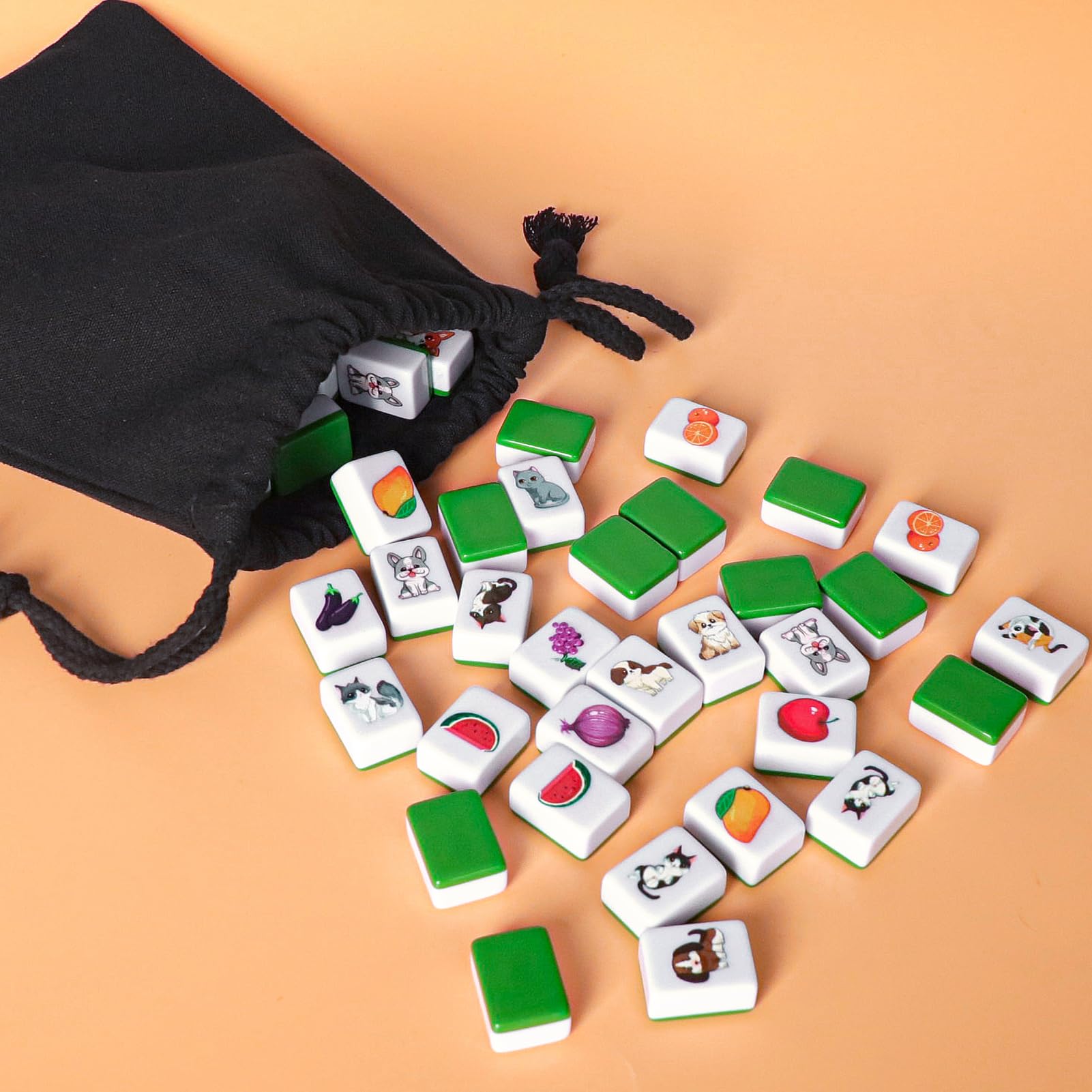 GRACIAS tiles include dice and blanks for flexible play options.