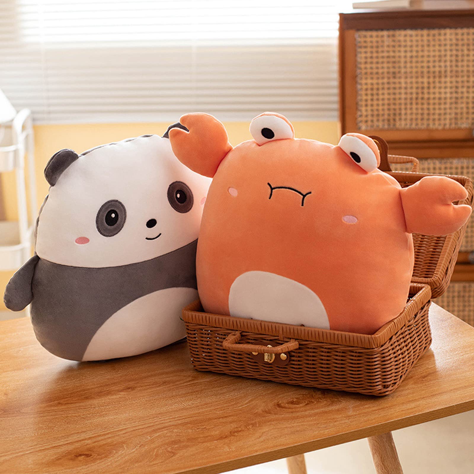 Grafingy panda plush serves as a portable travel buddy
