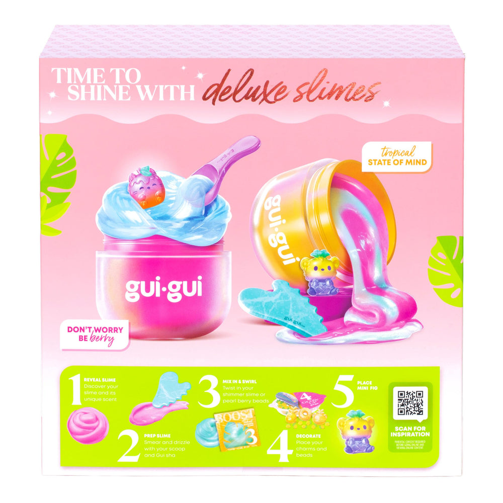 Gui Gui scoop pulling Jelli slime in use to demonstrate shaping benefit