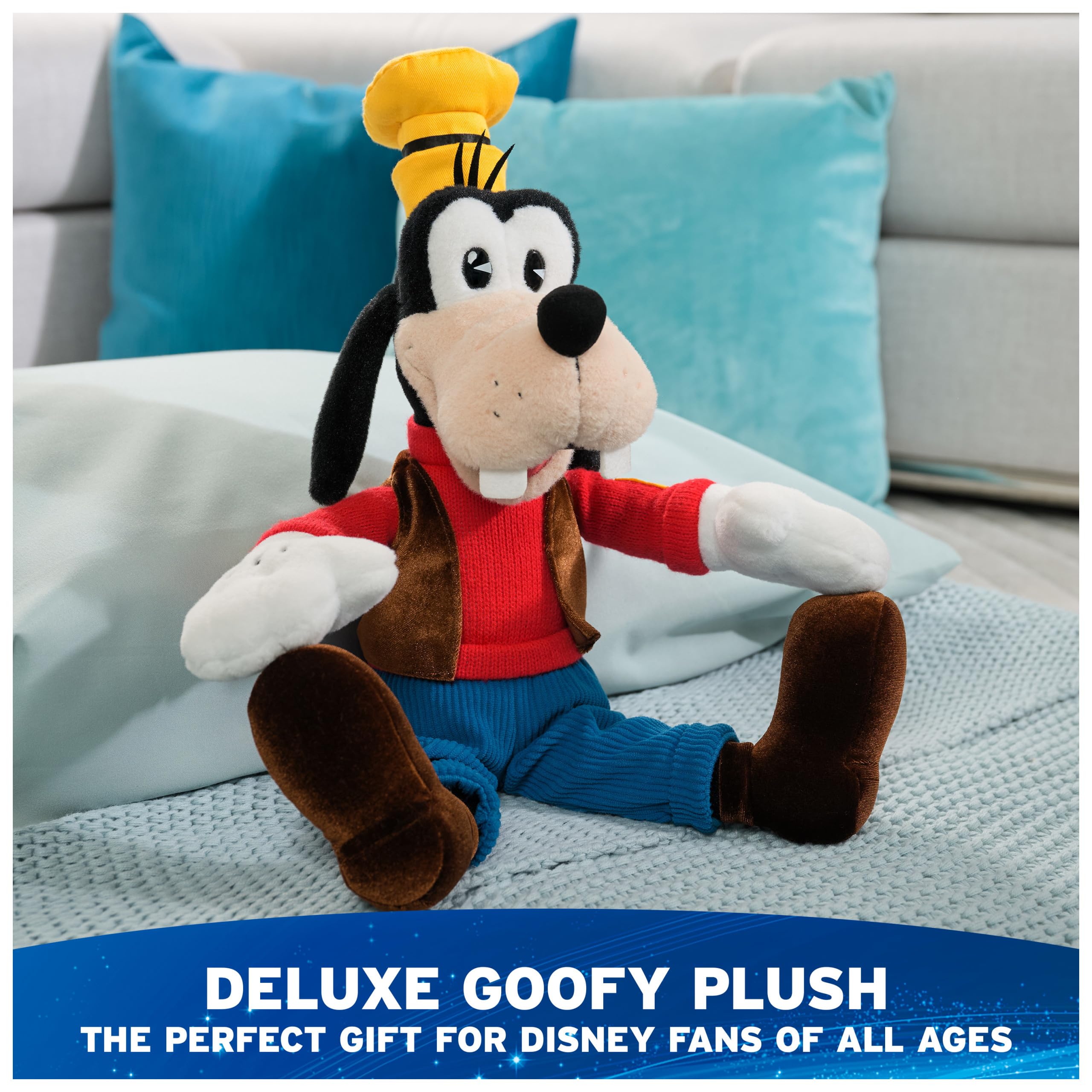 Goofy wearing blue corduroy pants; premium fabrics highlight Goofy’s outfit details.
