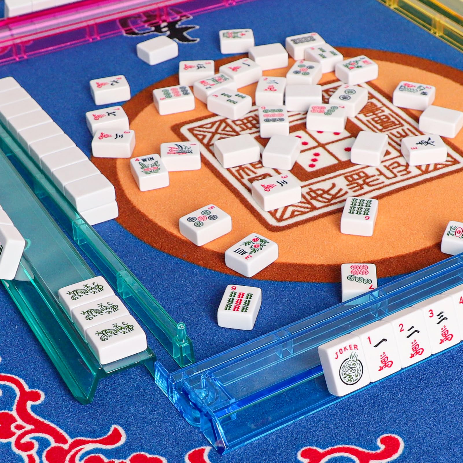 GUSTARIA dice and money chips enhance scoring and game immersion.