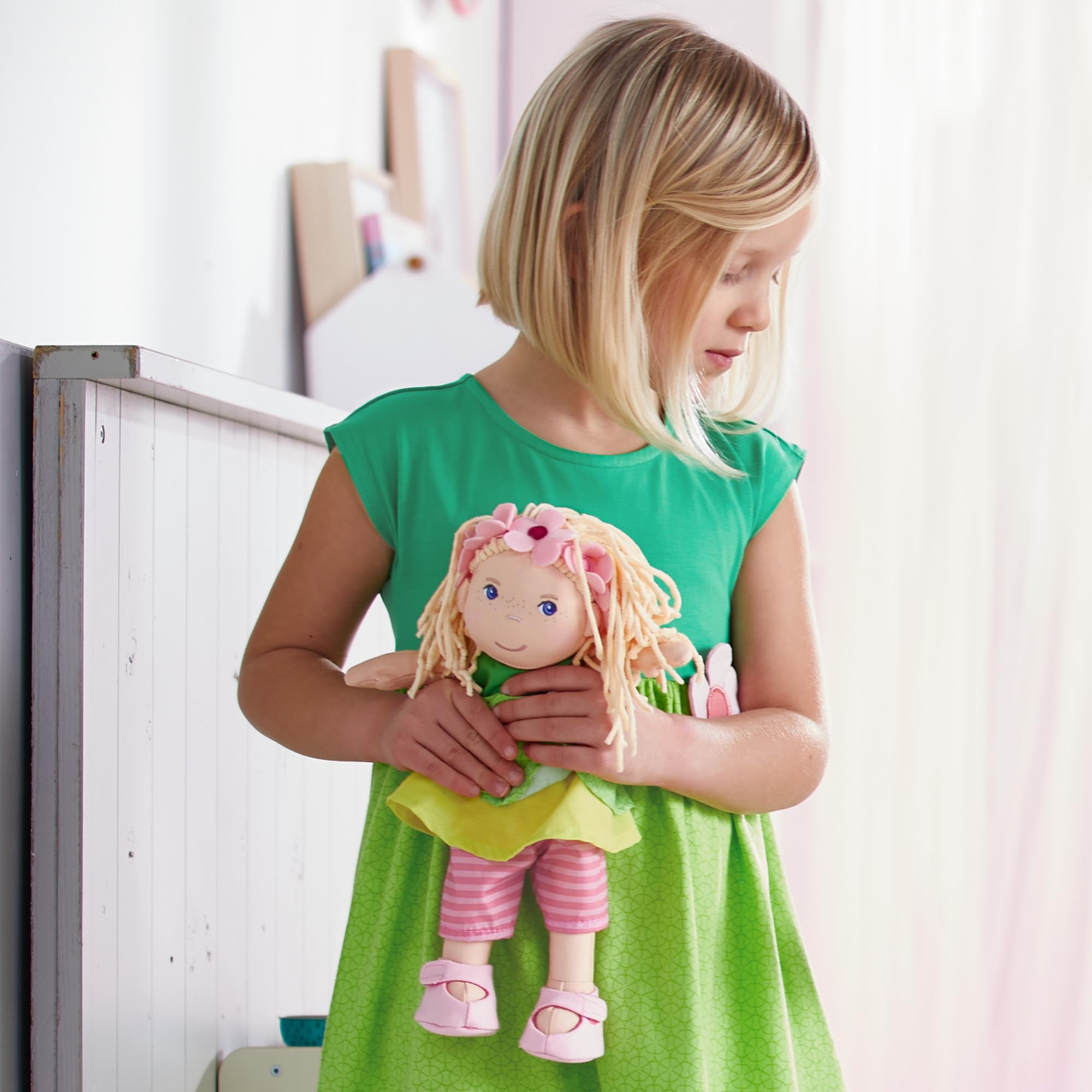 A wonderful gift option for toddlers 18 months and up, fostering imaginative play.