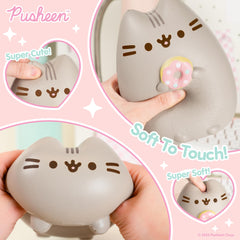 Hamee Pusheen bathrobe slow-rise squishy close-up, cozy desk companion