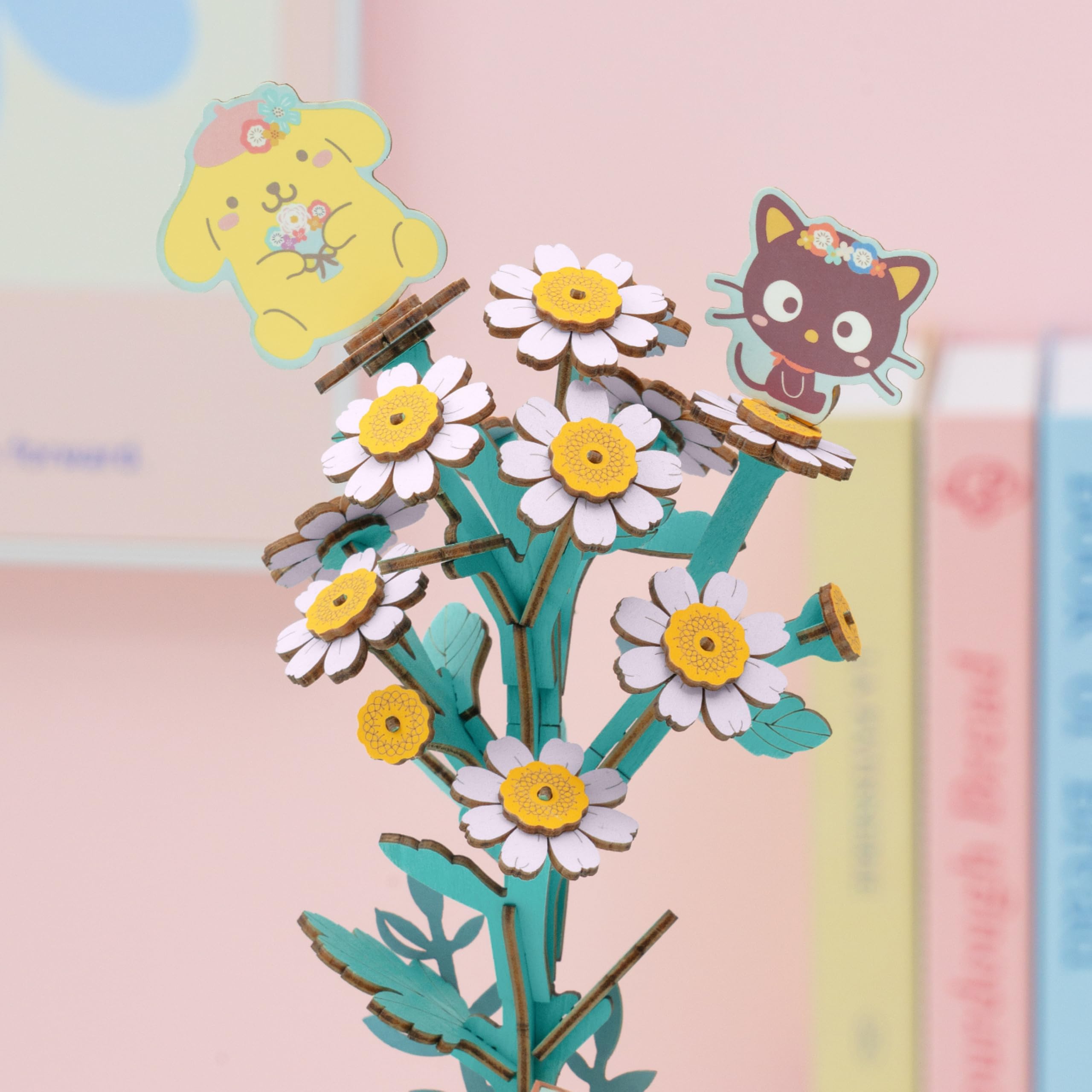 Hands Craft Hello Kitty Chamomile DIY instructions guide a satisfying build.