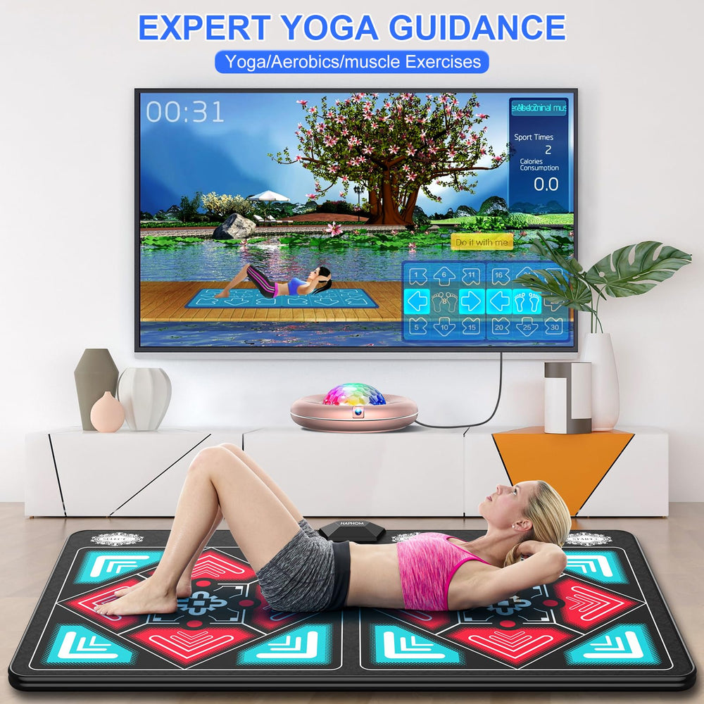 HAPHOM wireless 2.4GHz handles enable two-player play.