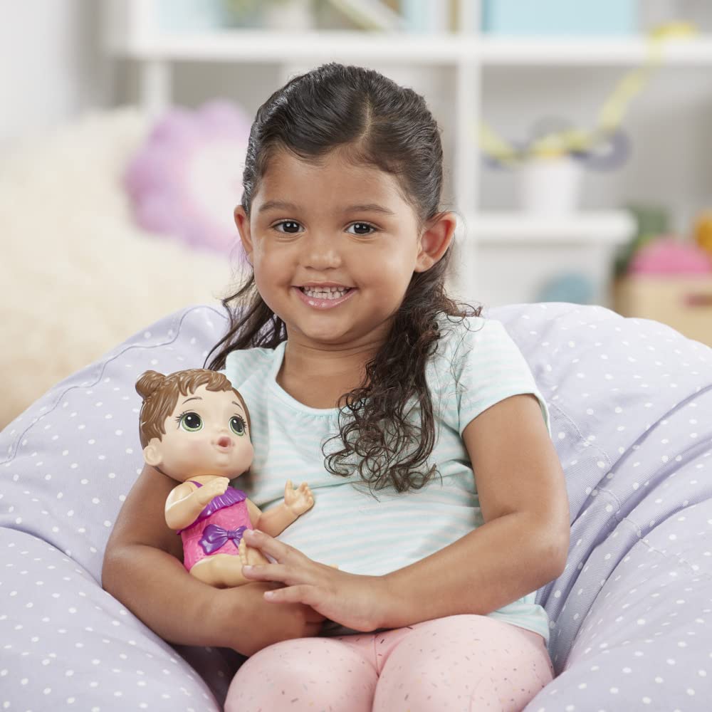 Hasbro Baby Alive Splash'n Snuggle towel accessory for quick drying after water fun