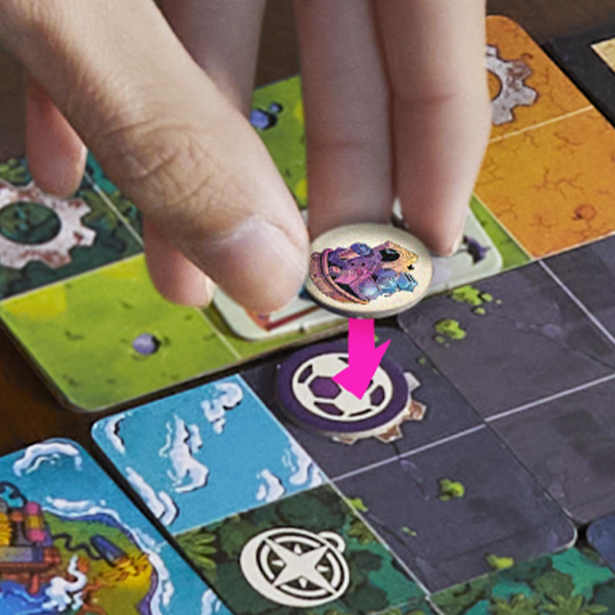 Hasbro Gaming Life in Reterra relics-cards provide optional scoring bonuses
