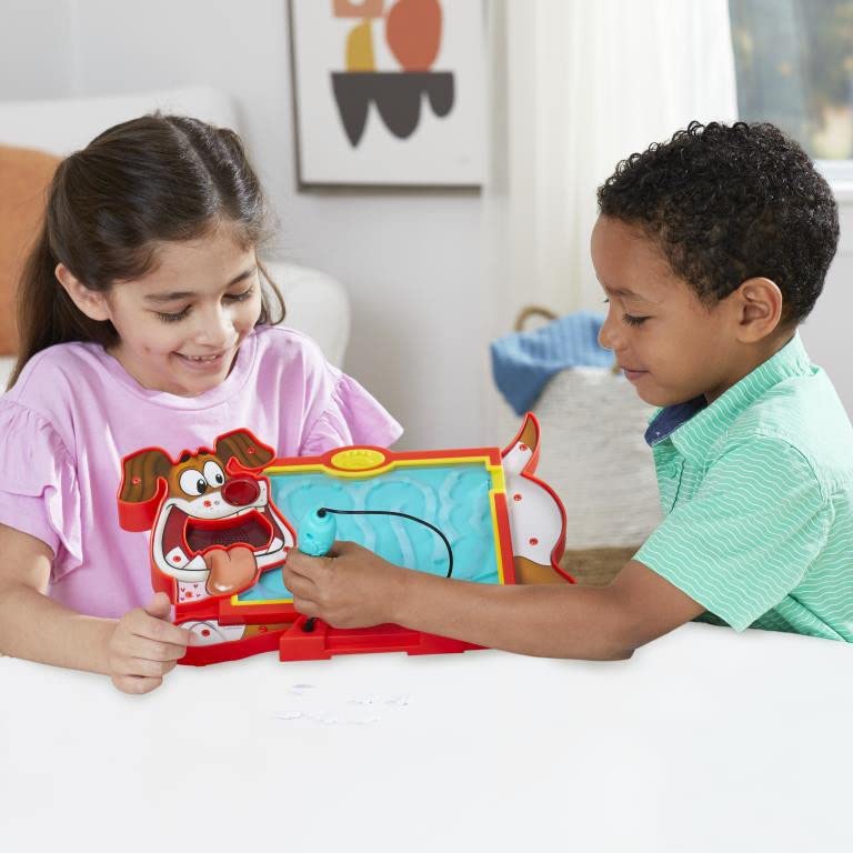Hasbro Gaming Operation Pet Scan dog-o-scope guiding an ailment along Rex-Ray