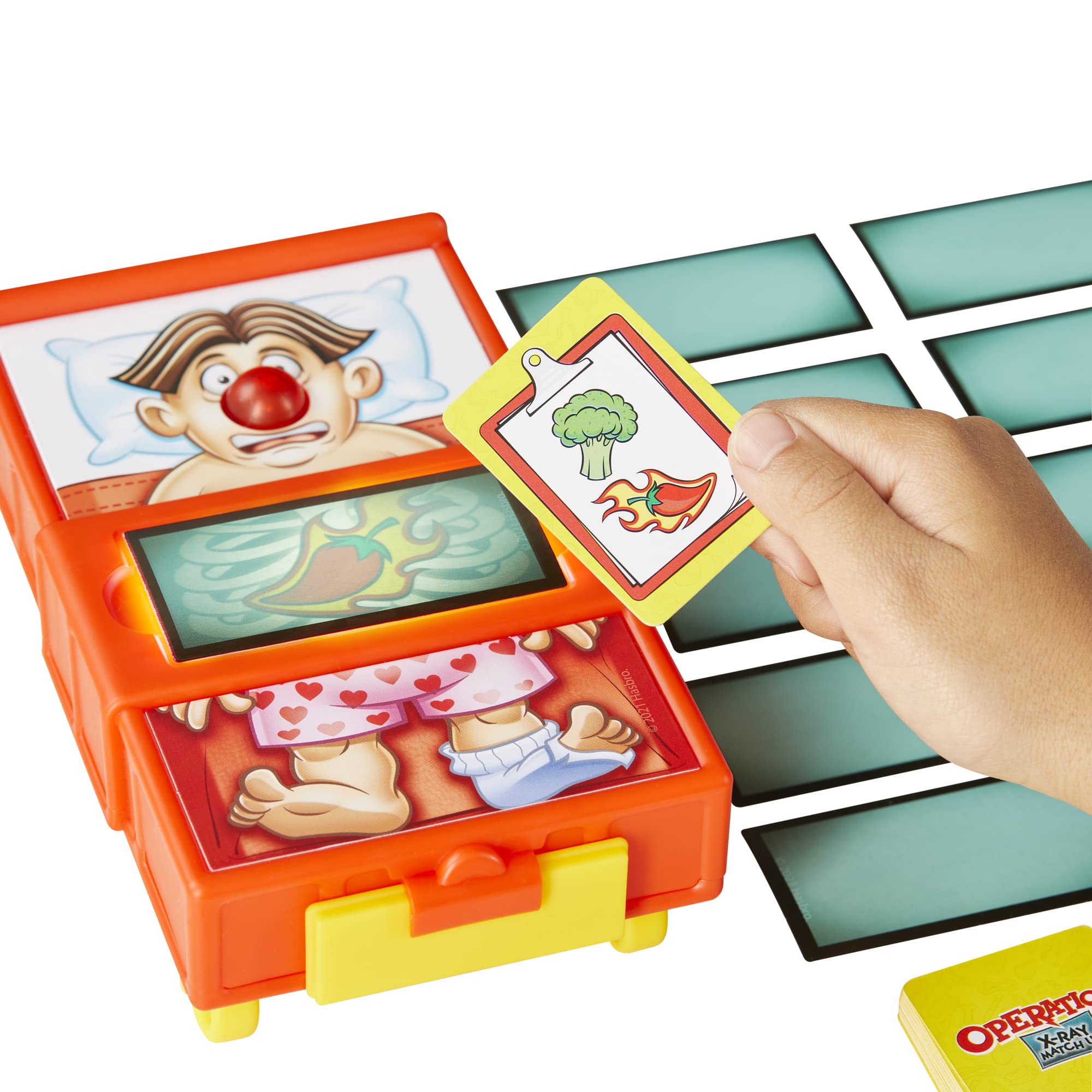 Hasbro Gaming Operation X-Ray Match Up timer keeps rounds fast and exciting.
