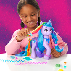 Hasbro Izzy Moonbow Cutie Mark activation creates fun sounds during play