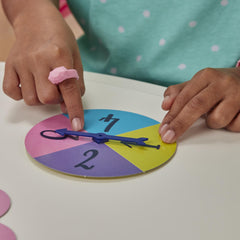 Hasbro Pretty Pretty Princess bracelet piece boosts color-matching fun.