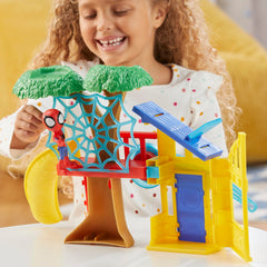 Hasbro Spidey Playground 4-inch action figure included for ready-to-play hero moments