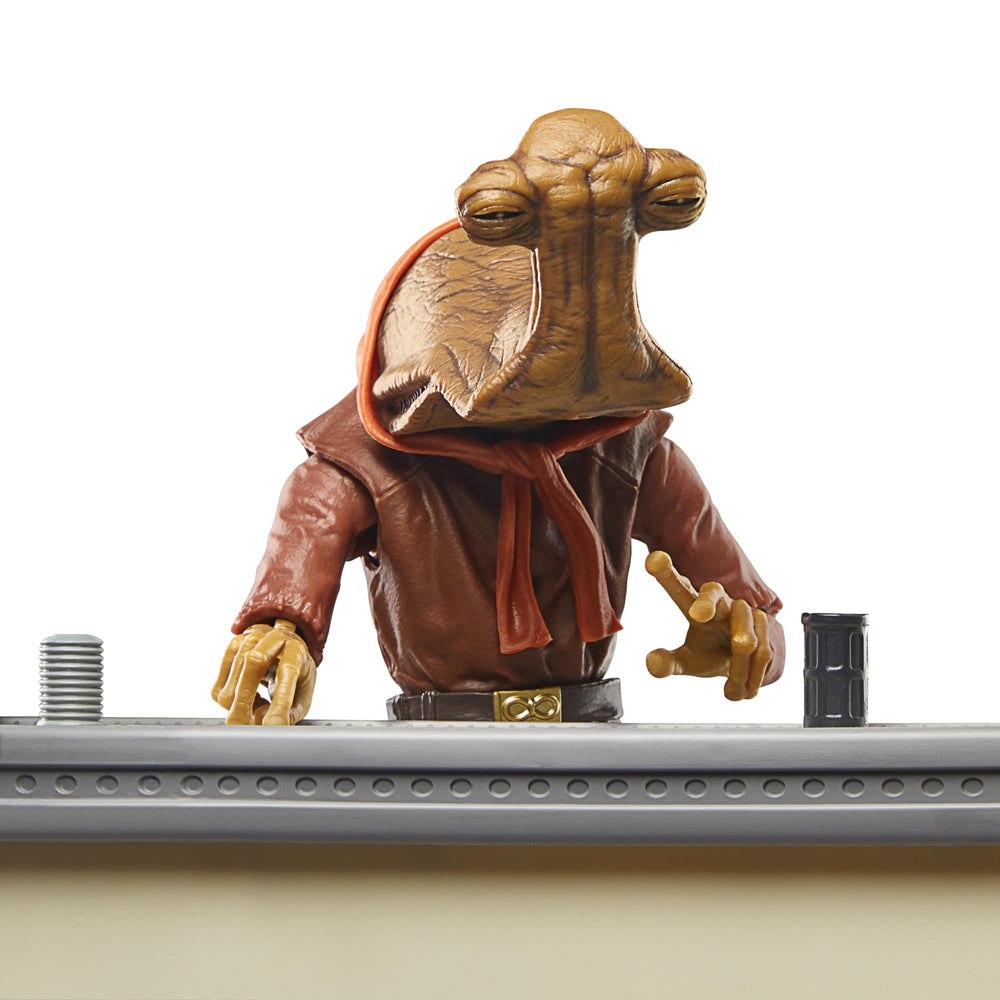 Blaster accessory included for action-ready display