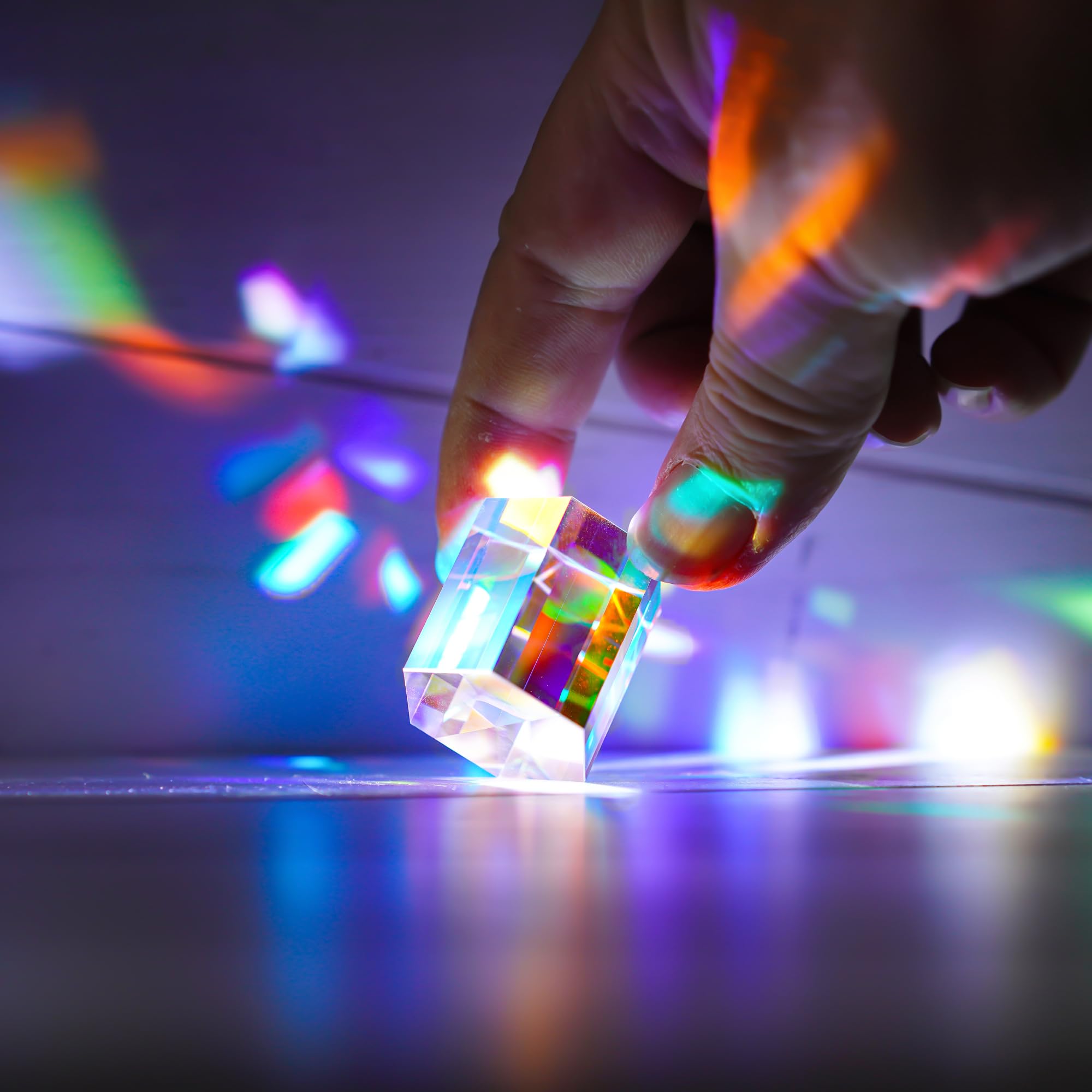 HDCRYSTALGIFTS glass prism enhances color in macro photography