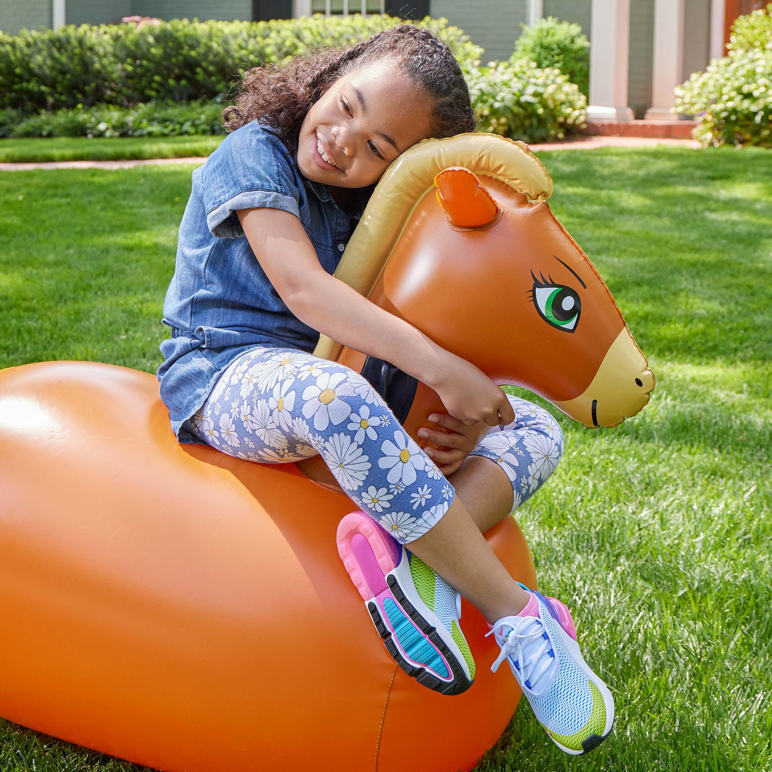 hearthsong portable jumping toy ideal for backyard parks and trips