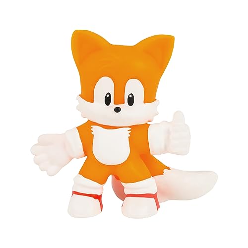 Gold Sonic figure shines while expanding for interactive stretch play