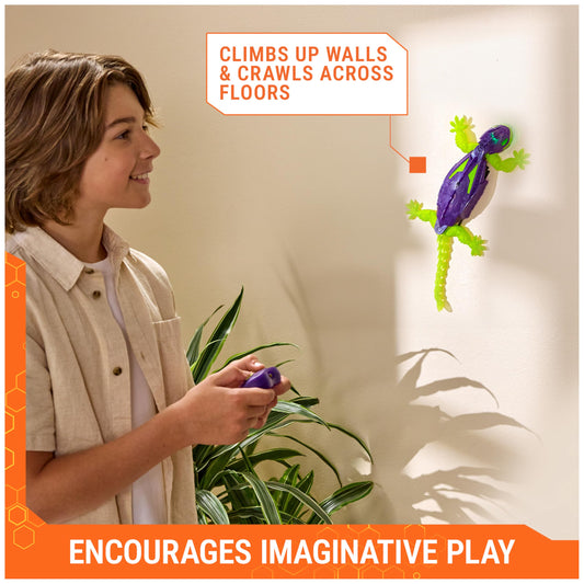 HEX BOTS gecko with LED eyes enhances night visibility during play