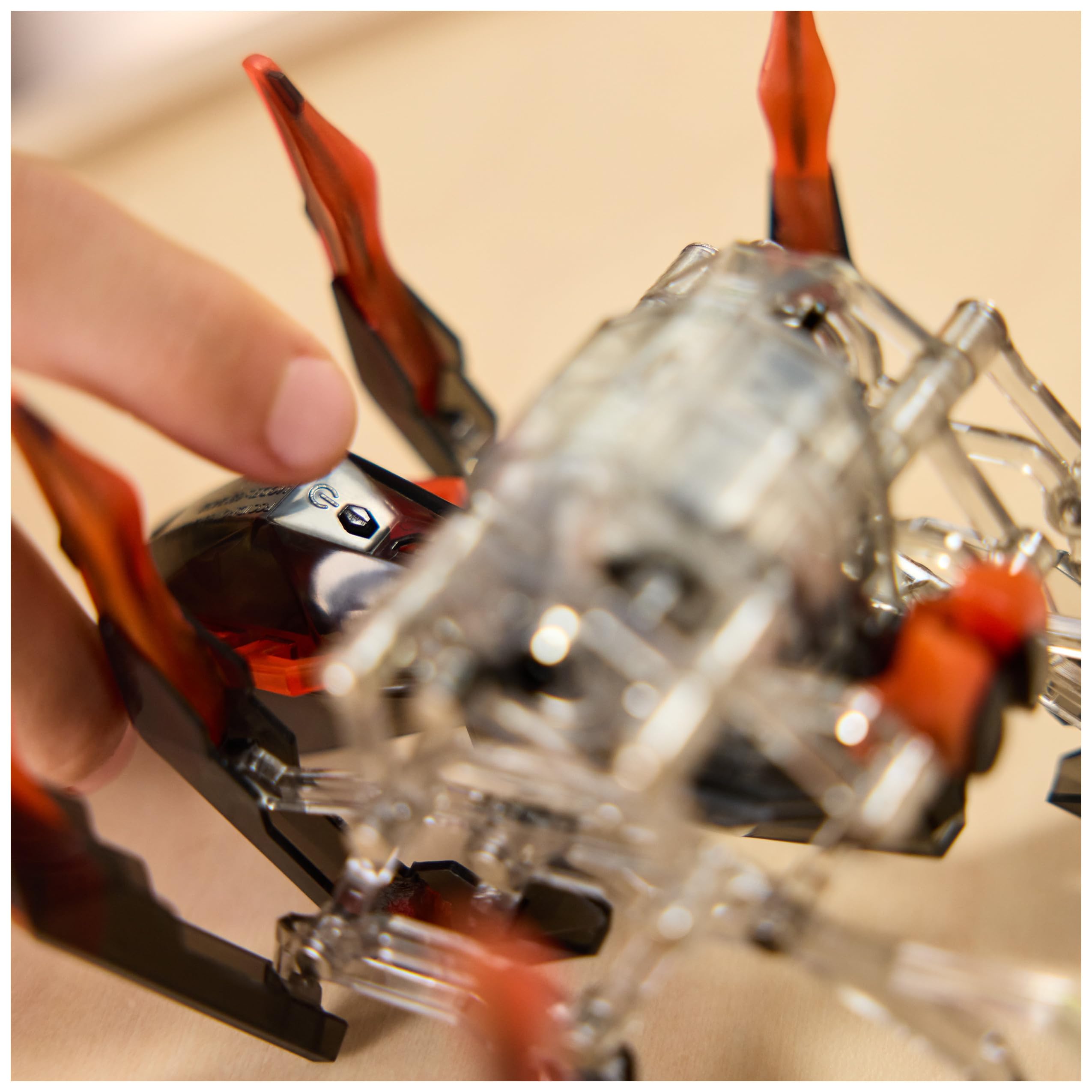 HEX BOTS Tarantula multi-spider control supports two-unit setups.