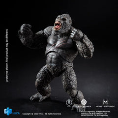 Hiya Toys Kong Exquisite Basic PX figure wielding battle-ax for dramatic battle scenes.