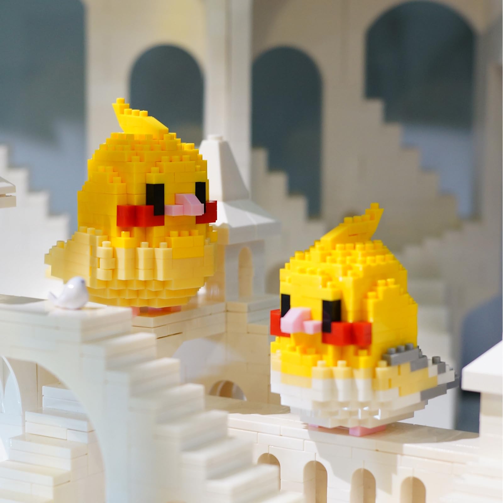 HJPLPXH Parrots micro block challenge boosts patience and problem-solving
