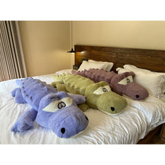 Hofun4U 61-inch alligator plush pillow ideal for kids' playrooms.
