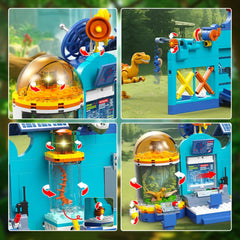 HOGOKIDS LED lighting creates dramatic night scenes and enhances display appeal.